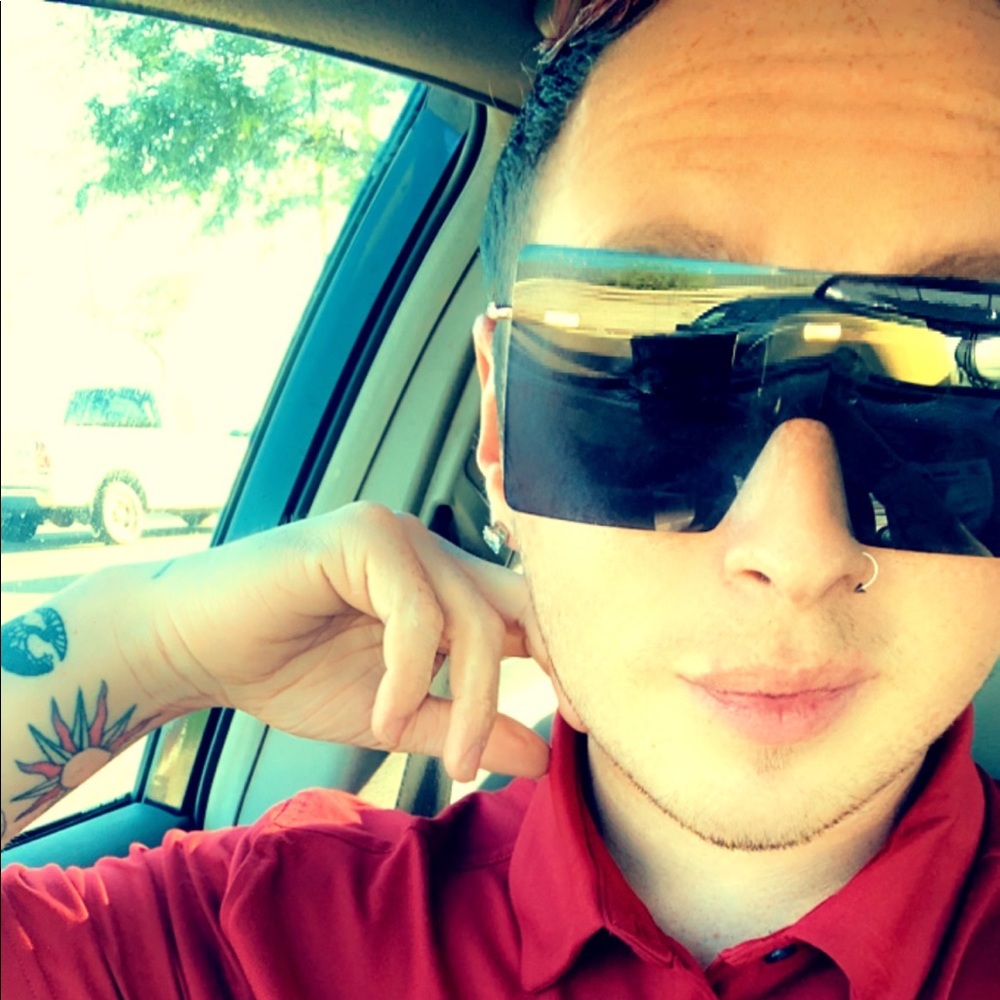 Meet your Posher, Brandon